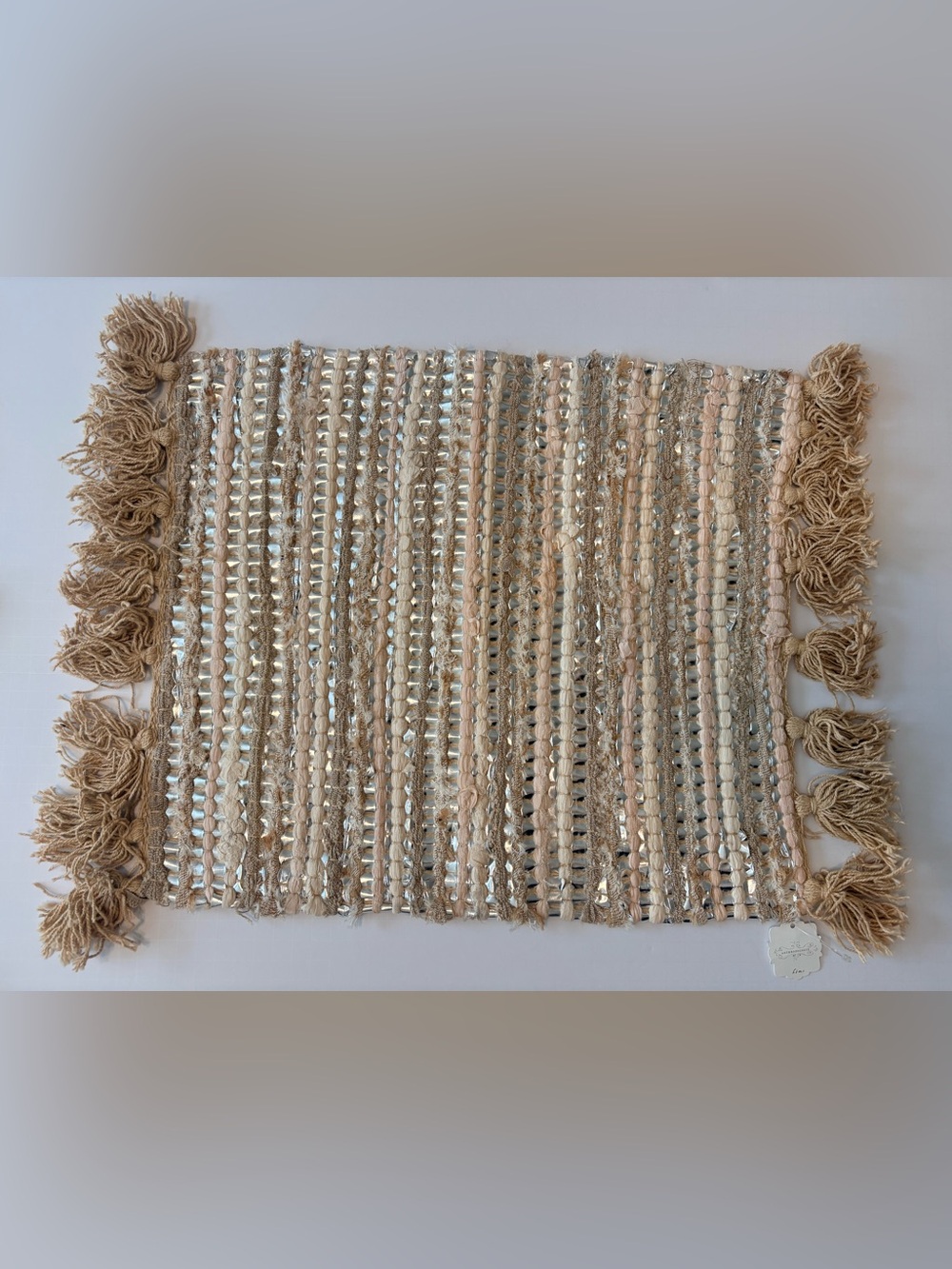 BNWT Anthropologie Neutral Fringe S/4 Placemats with Metallic Silver Accents